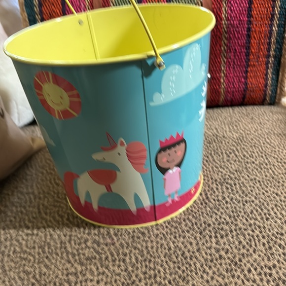 Princess Pail - Picture 2 of 6